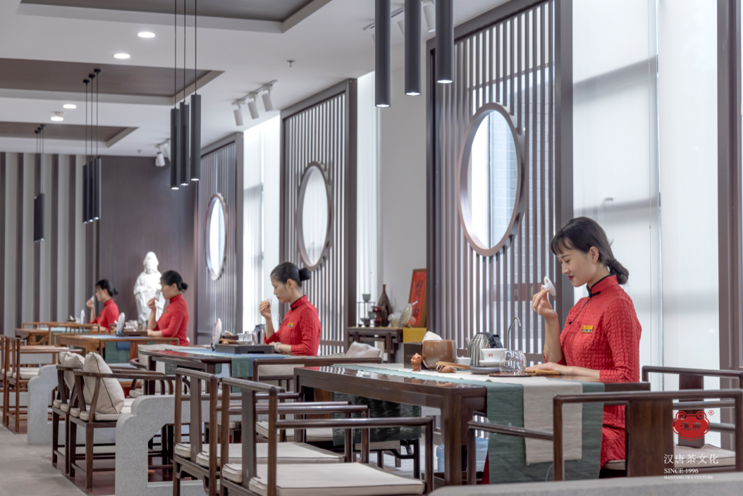 茶品牌體驗(yàn)空間巡禮第一輯 | 大益文化體驗(yàn)館插圖3 茶品牌體驗(yàn)空間巡禮第一輯 | 大益文化體驗(yàn)館插圖3